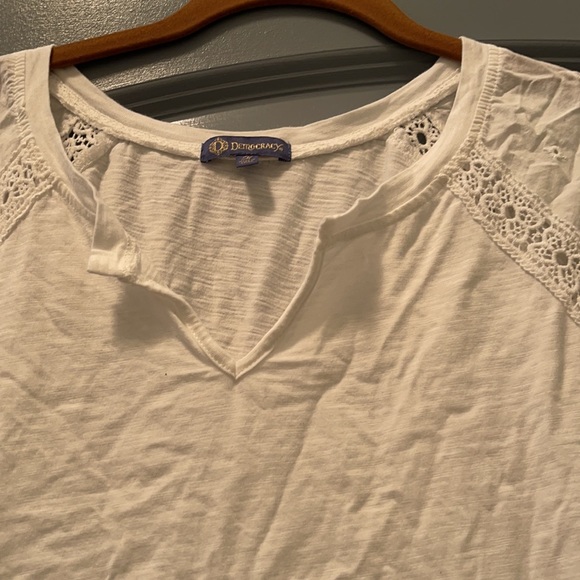 Democracy white lace pattern cotton short sleeve shirt medium - Picture 3 of 4